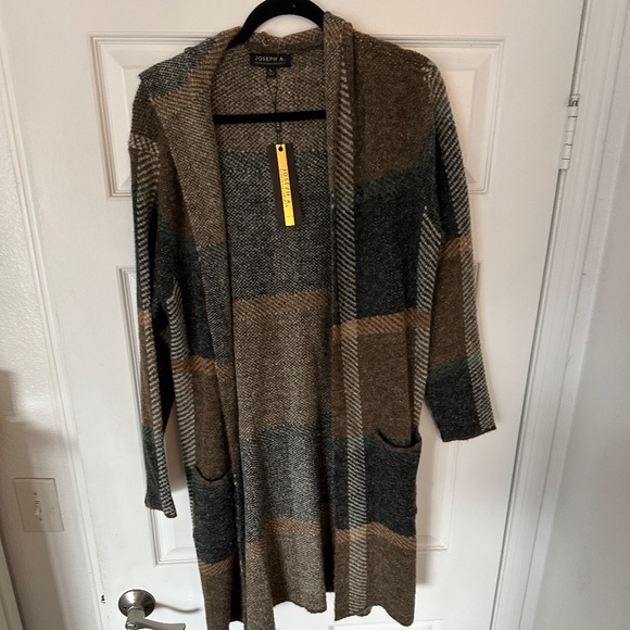 Joseph A Sweaters - Joseph A. Plaid long Cardigan. NWT. Large